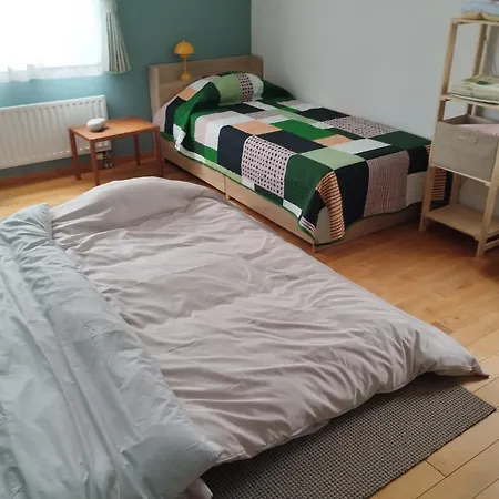 Casa Yurimomo Bed and Breakfast